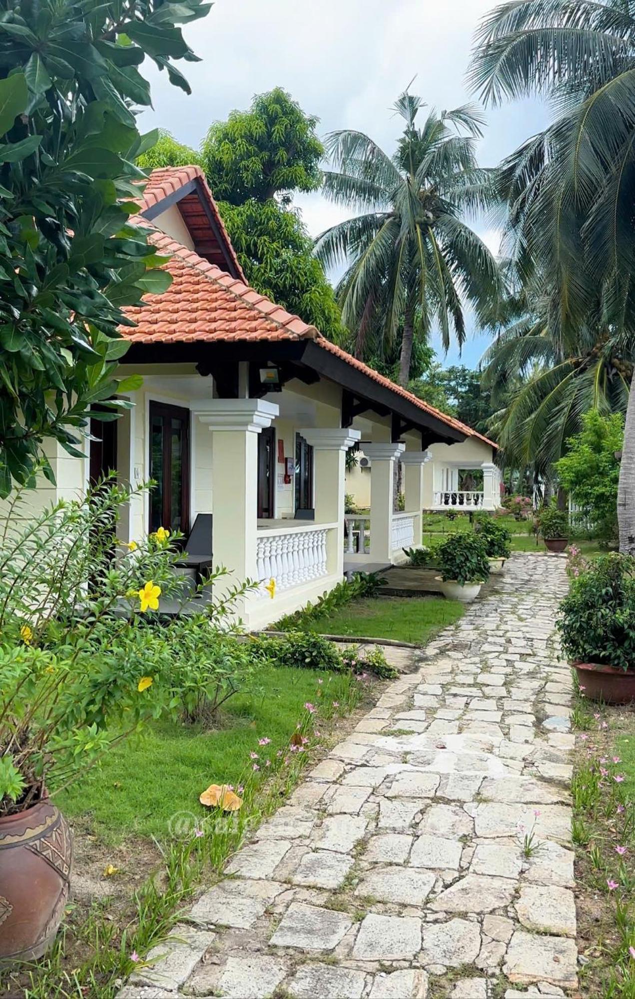 Sai Gon Con Dao Resort Exterior photo