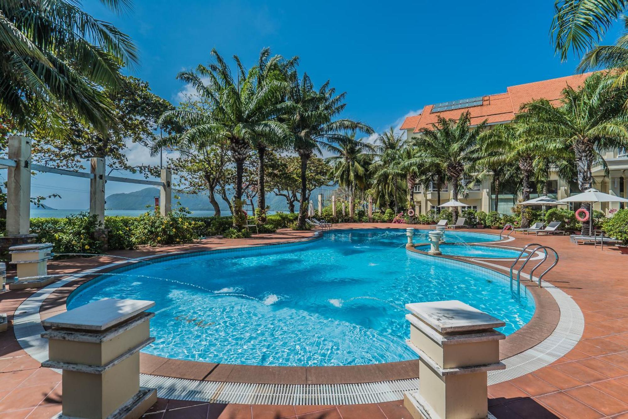 Sai Gon Con Dao Resort Exterior photo